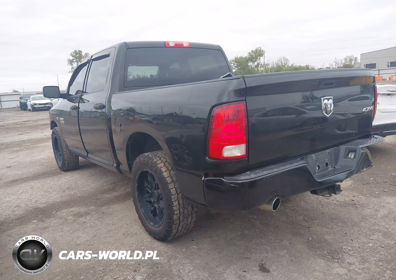 2017 Ram 1500 Express 4X4 5'7 Box VIN:3C6RR7KT2HG723991 - 3
