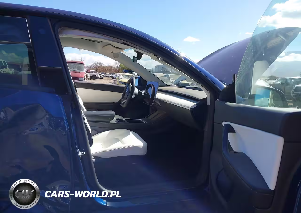 2022 Tesla Model Y Long Range Dual Motor All-Wheel Drive VIN:7SAYGDEE0NF367308 - 5