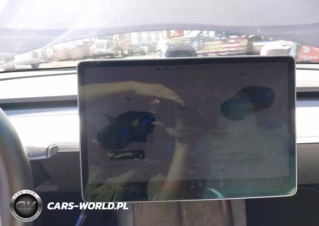 2022 Tesla Model Y Long Range Dual Motor All-Wheel Drive VIN:7SAYGDEE0NF367308 - 7