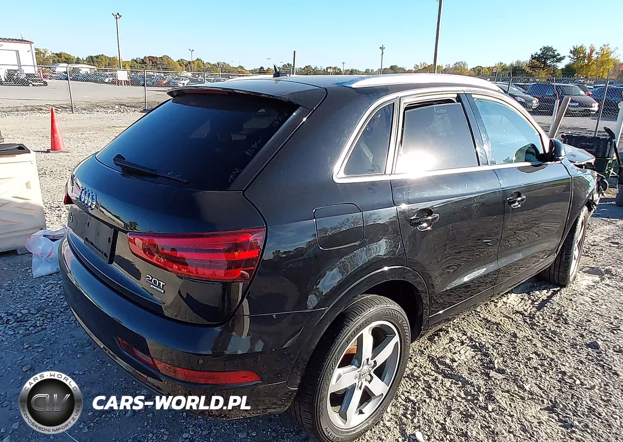 2015 Audi Q3 2.0T Premium Plus VIN:WA1EFCFS0FR000948 - 4