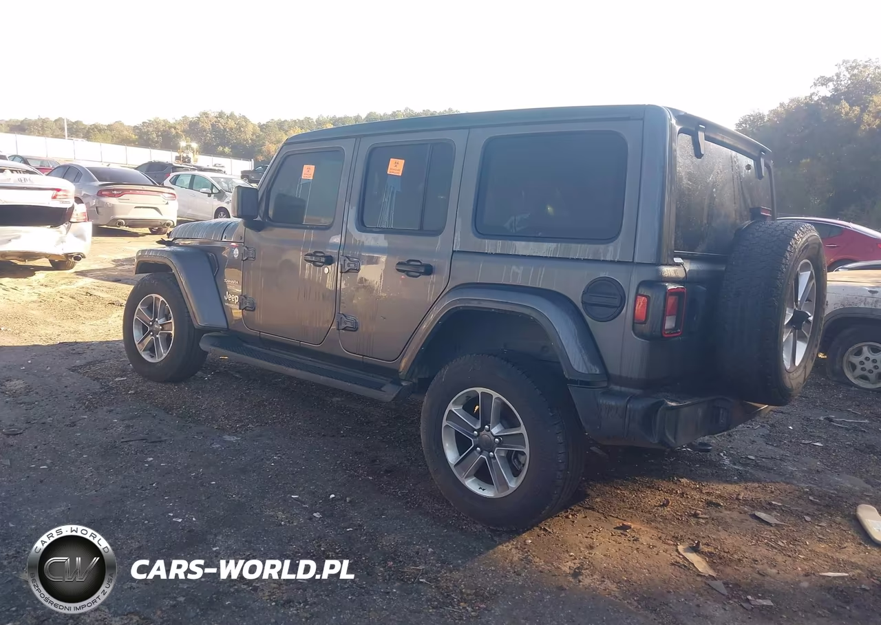 2021 Jeep Wrangler Unlimited Sahara 4X4 VIN:1C4HJXENXMW714315 - 3