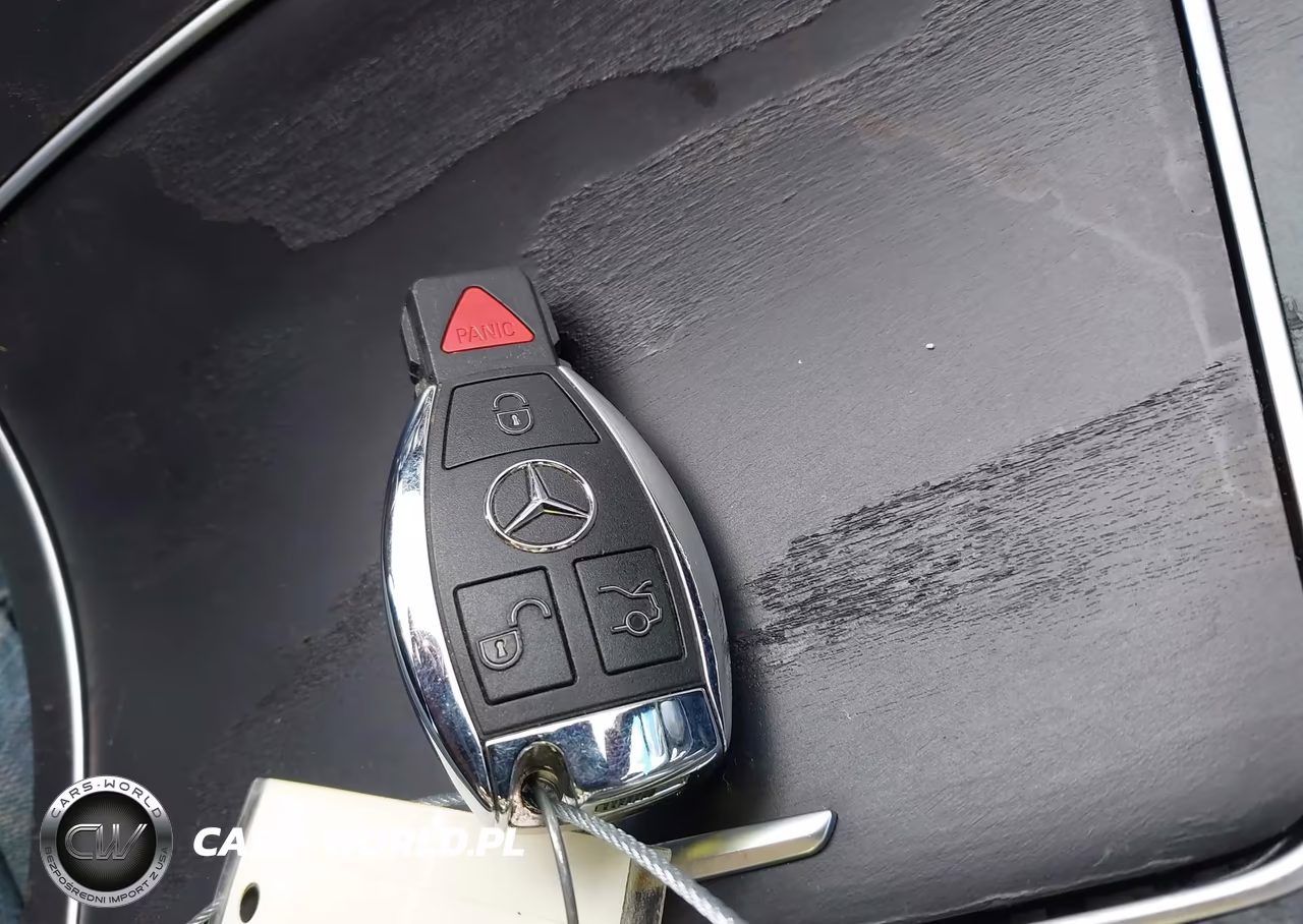 2017 Mercedes-Benz C 300 4Matic VIN:55SWF4KBXHU186883 - 11