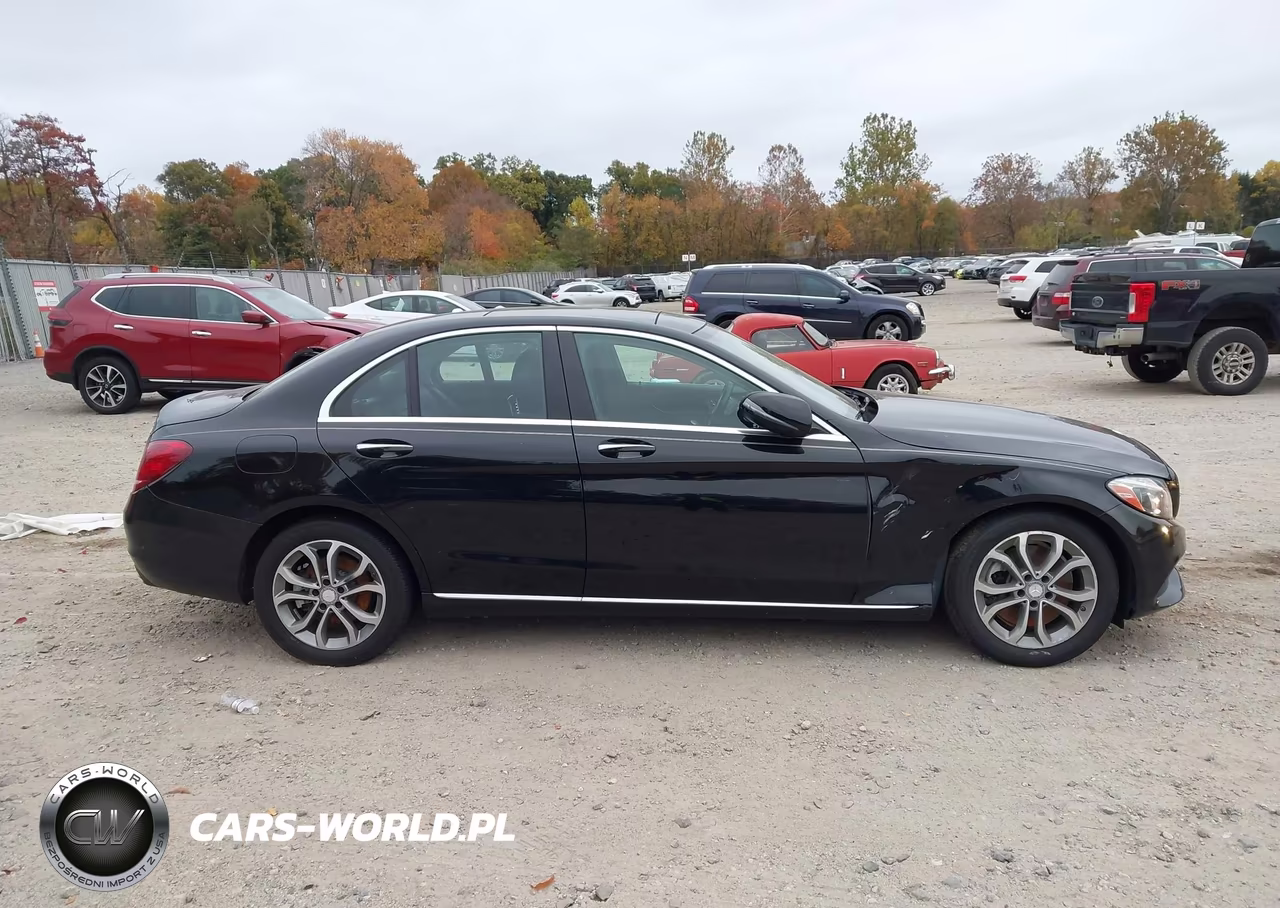 2017 Mercedes-Benz C 300 4Matic VIN:55SWF4KBXHU186883 - 13