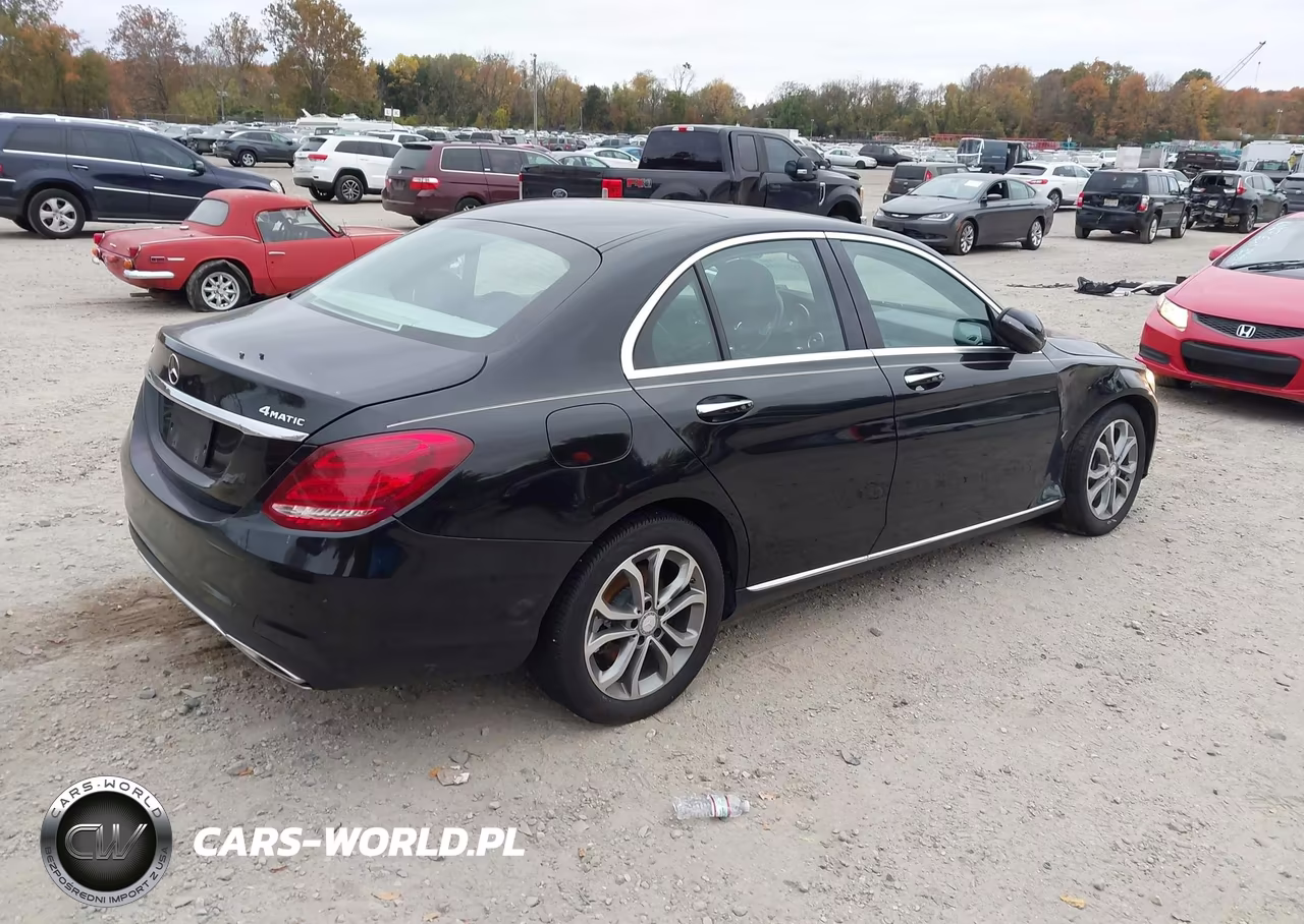 2017 Mercedes-Benz C 300 4Matic VIN:55SWF4KBXHU186883 - 4