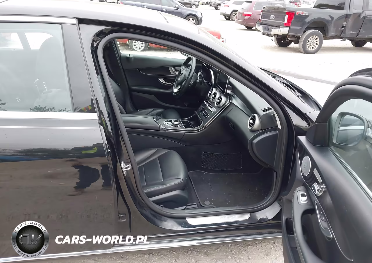 2017 Mercedes-Benz C 300 4Matic VIN:55SWF4KBXHU186883 - 5
