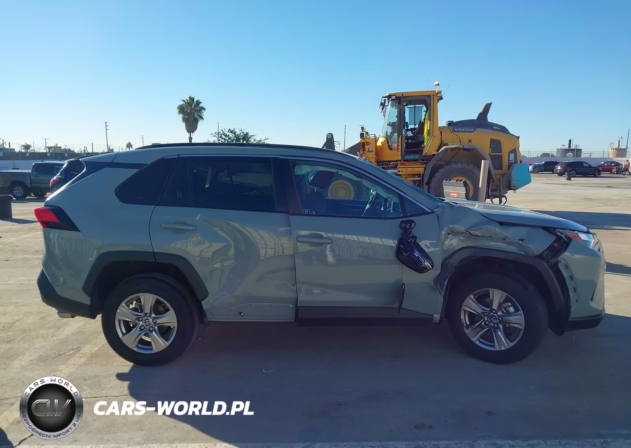 2023 Toyota Rav4 Xle VIN:2T3W1RFV5PW269597 - 13