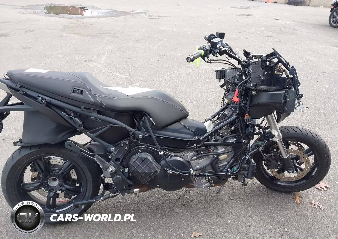 2017 BMW C650 Sport VIN:WB10C1408HZ314961 - 11