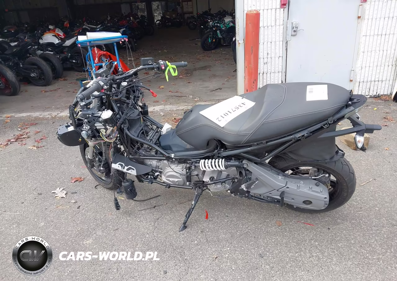 2017 BMW C650 Sport VIN:WB10C1408HZ314961 - 12