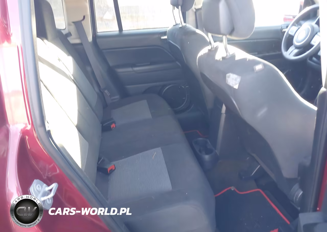 2016 Jeep Compass Sport VIN:1C4NJDBB5GD638210 - 8
