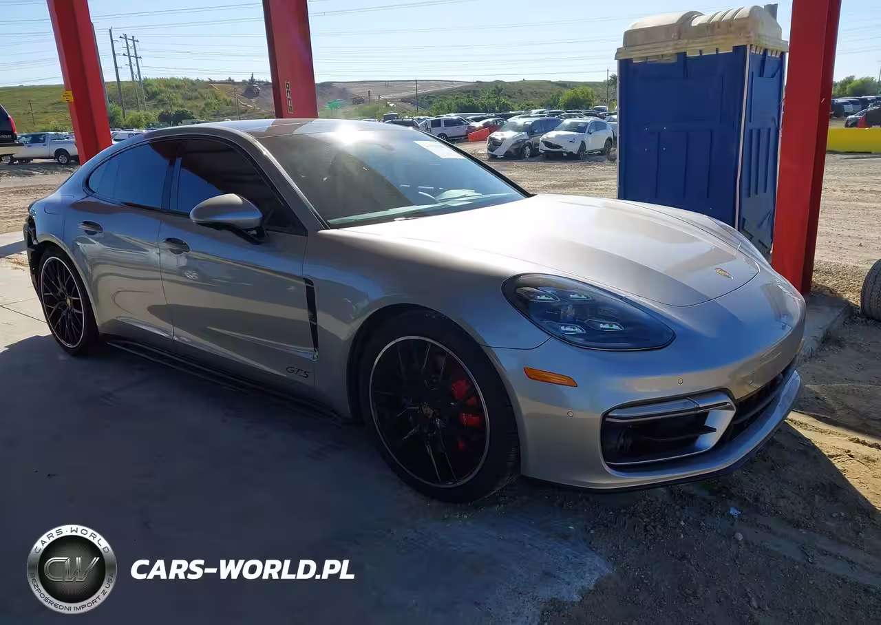 2021 Porsche Panamera Gts