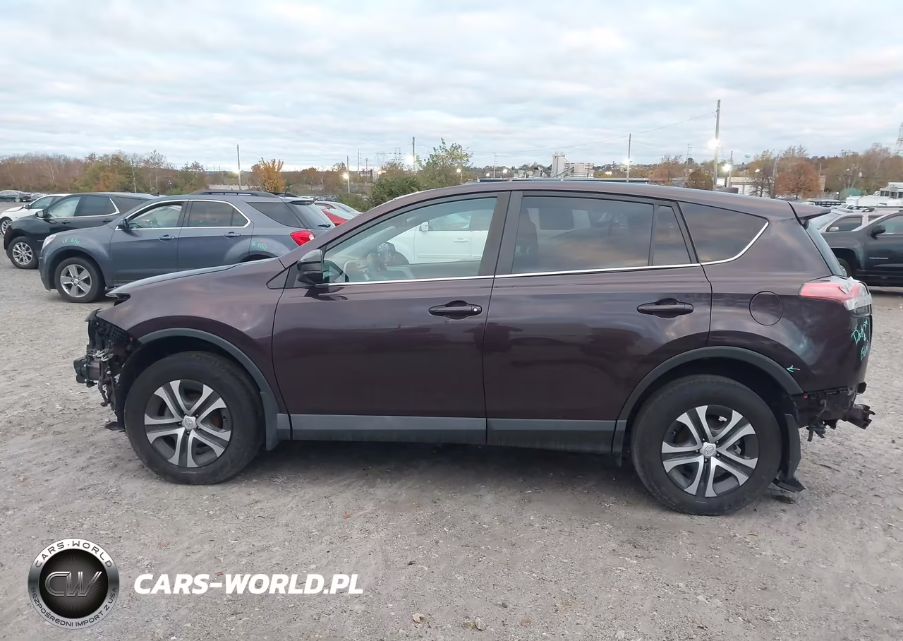 2018 Toyota Rav4 Le VIN:2T3BFREV1JW791636 - 14