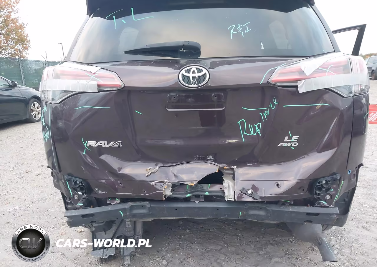 2018 Toyota Rav4 Le VIN:2T3BFREV1JW791636 - 18