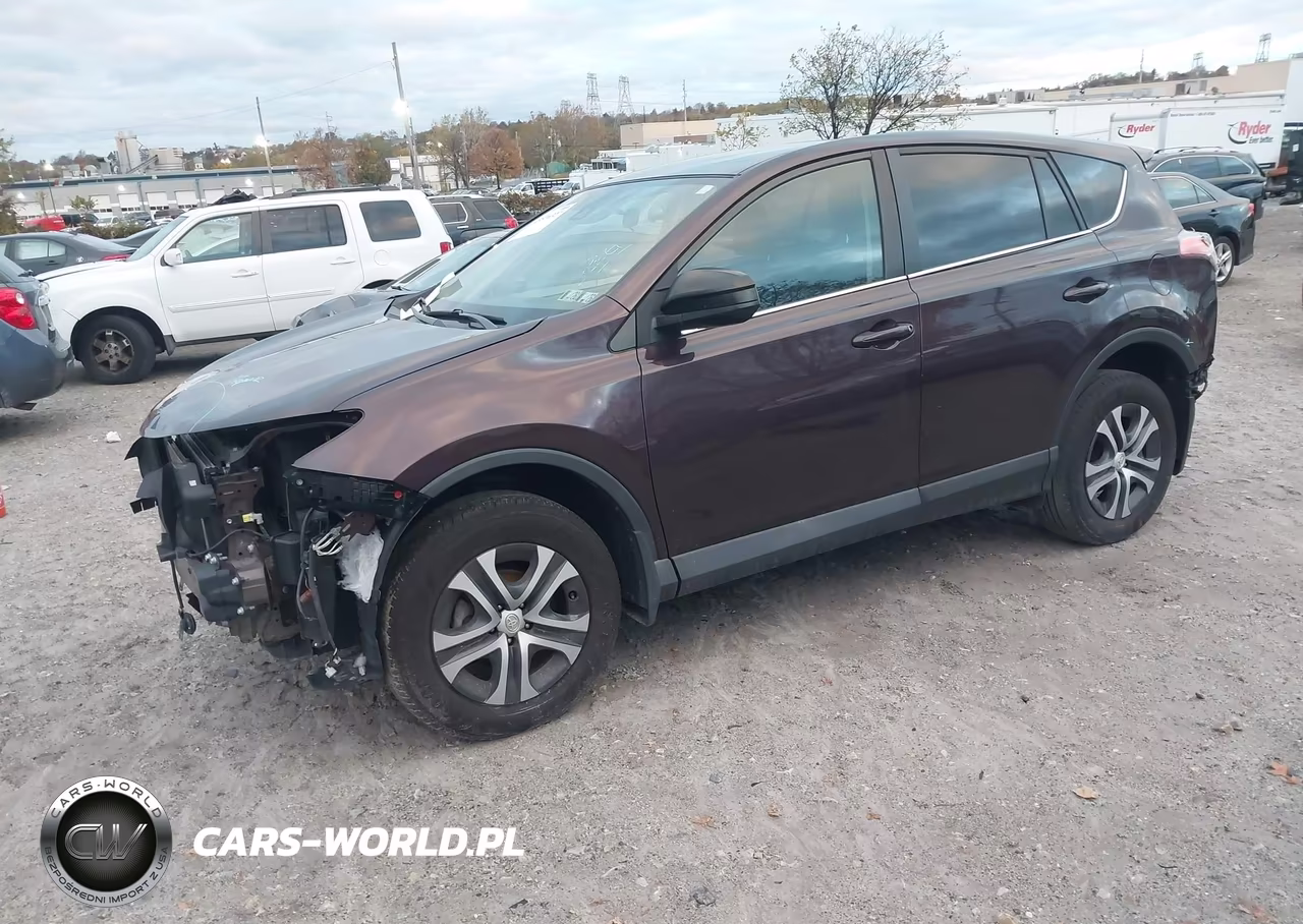 2018 Toyota Rav4 Le VIN:2T3BFREV1JW791636 - 2