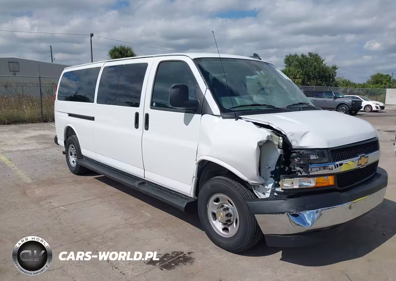 2025 Chevrolet Express Passenger Rwd 3500 Extended Wheelbase Lt