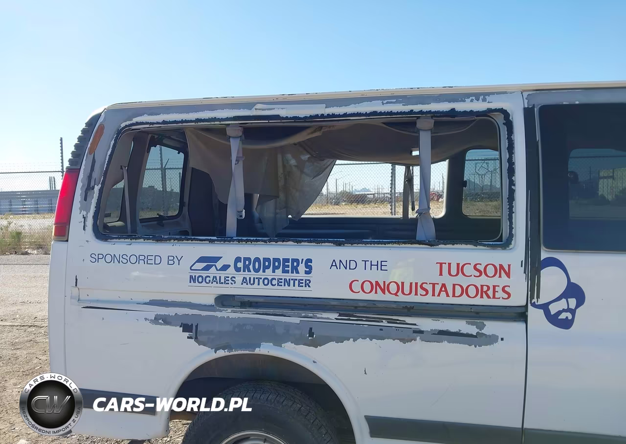 1998 Chevrolet Express VIN:1GAHG39RXW1042771 - 13