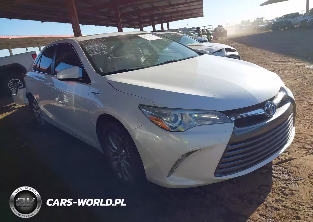 2015 Toyota Camry Hybrid Xle