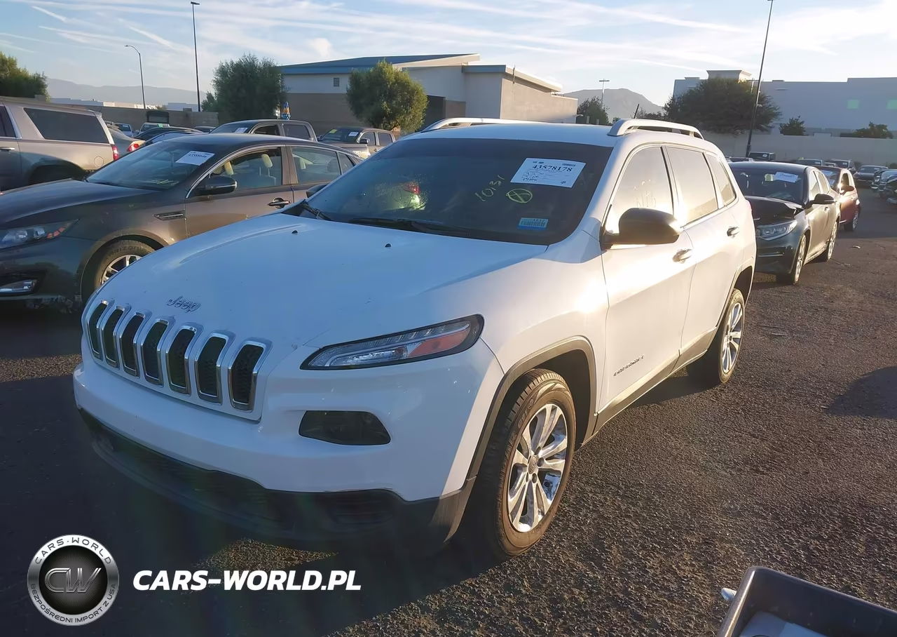 2015 Jeep Cherokee Sport VIN:1C4PJLAB4FW632695 - 2