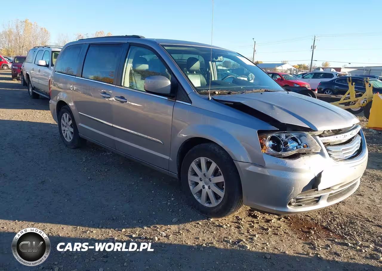 2016 Chrysler Town & Country Touring
