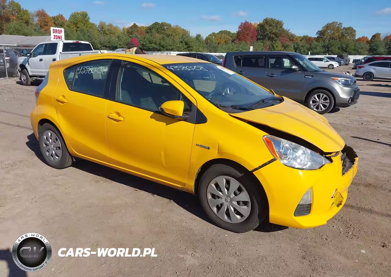 2014 Toyota Prius C Two