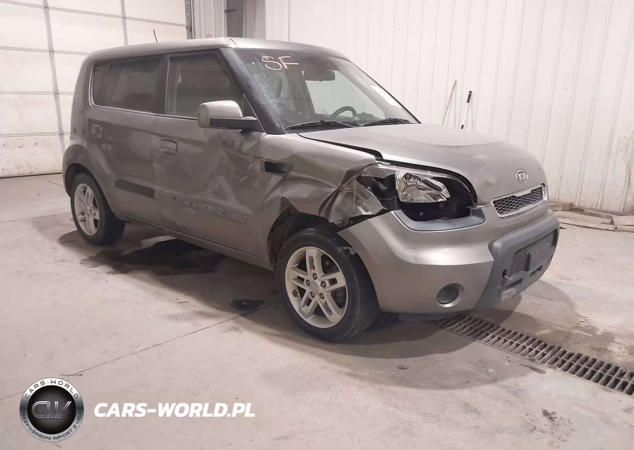 2010 Kia Soul +
