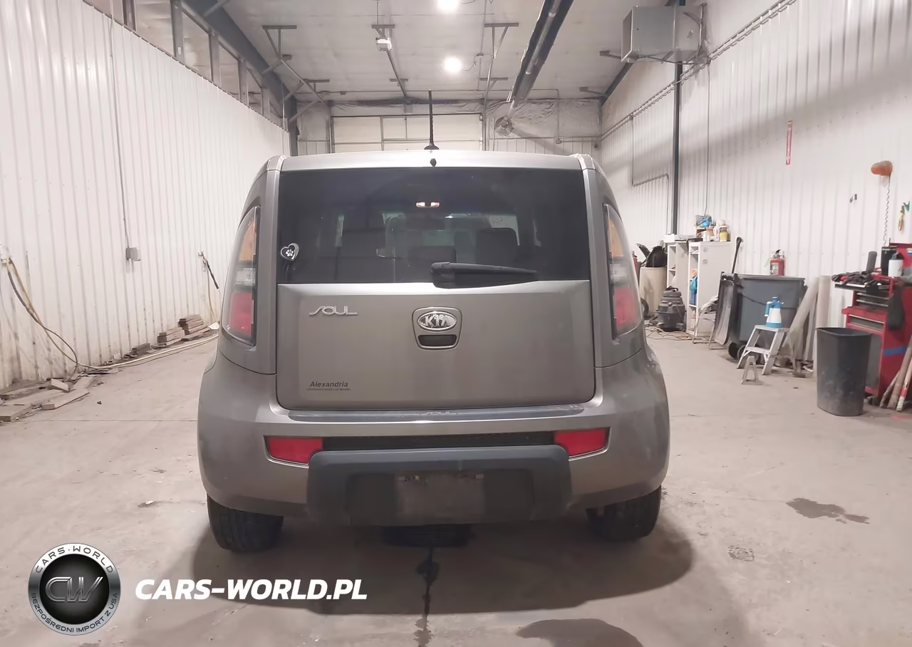 2010 Kia Soul + VIN:KNDJT2A28A7141687 - 16