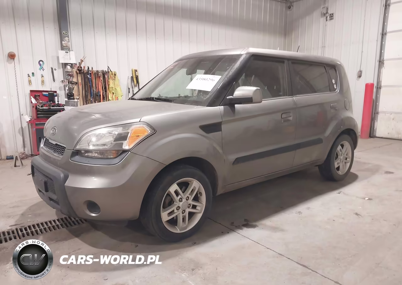 2010 Kia Soul + VIN:KNDJT2A28A7141687 - 2