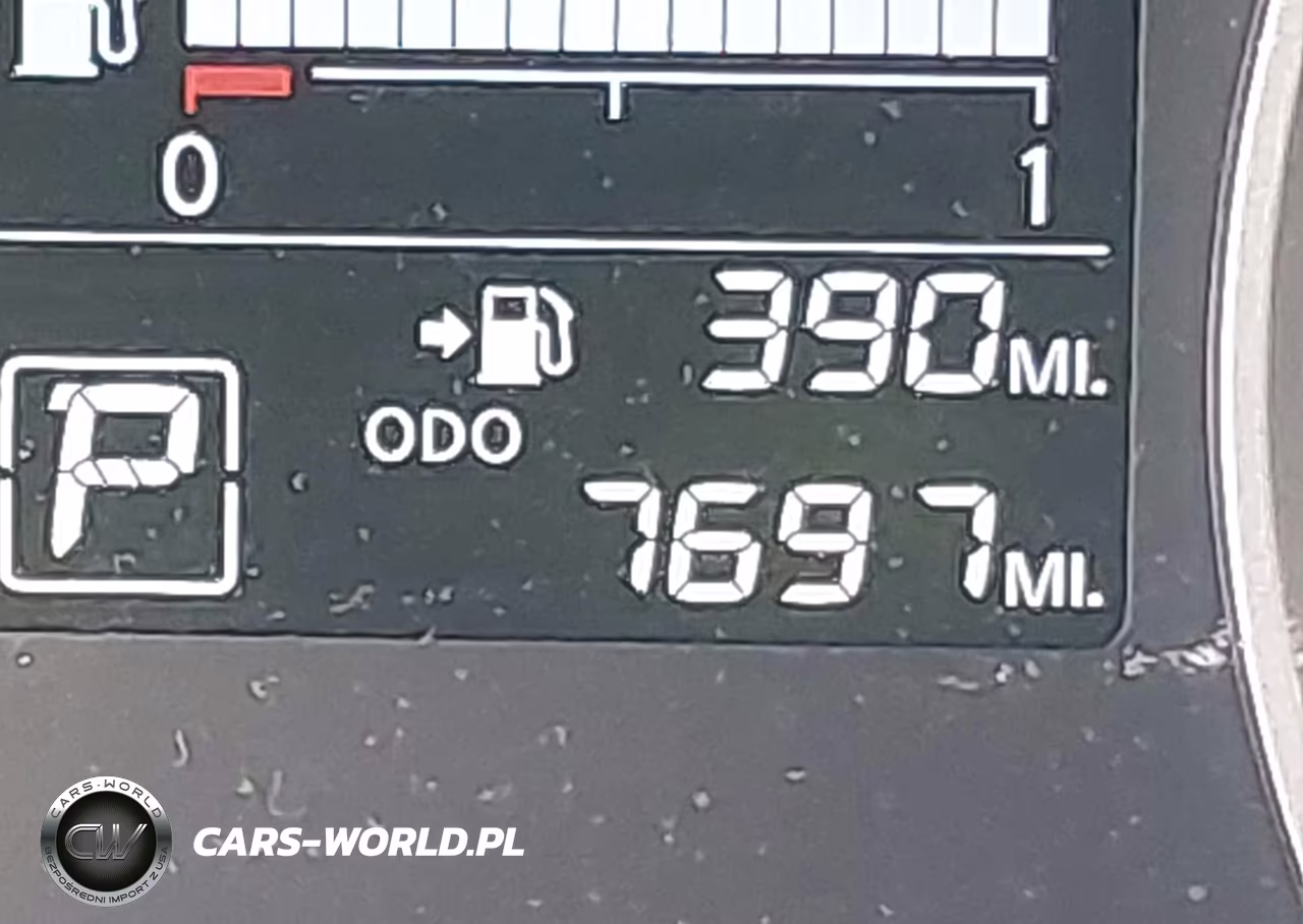 2024 Nissan Versa 1.6 S VIN:3N1CN8DV0RL910429 - 16