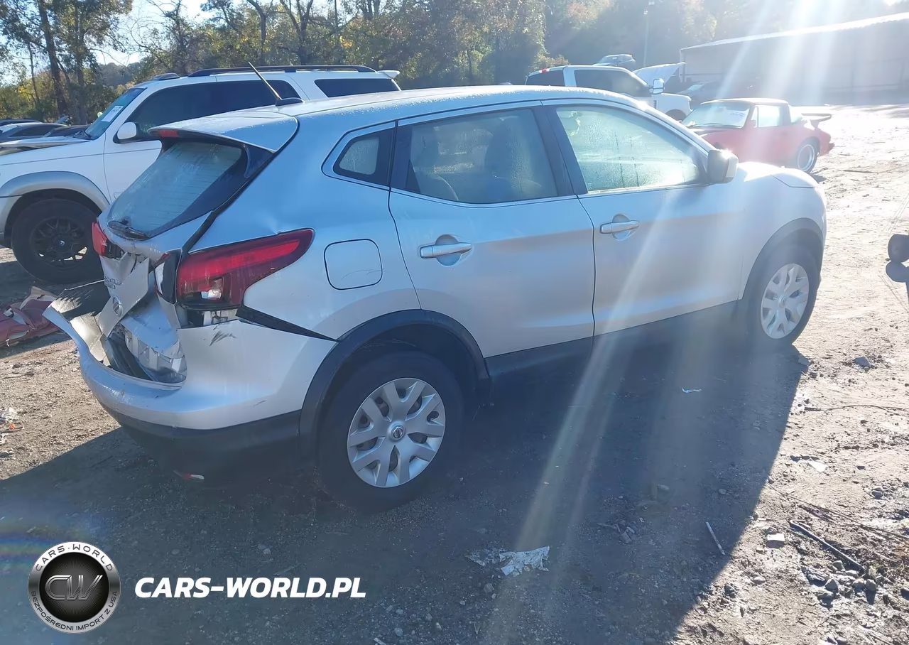 2019 Nissan Rogue Sport S VIN:JN1BJ1CP5KW210441 - 4