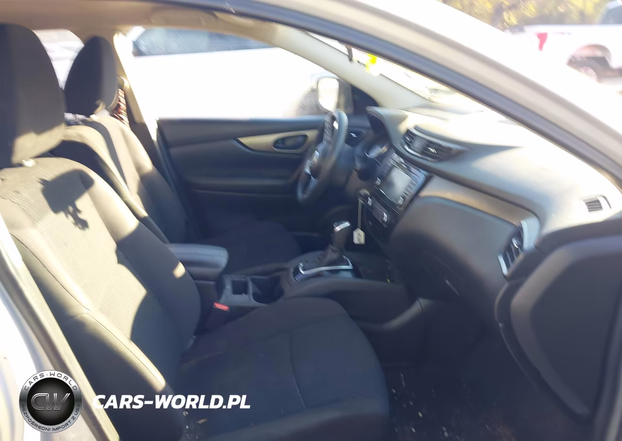 2019 Nissan Rogue Sport S VIN:JN1BJ1CP5KW210441 - 5