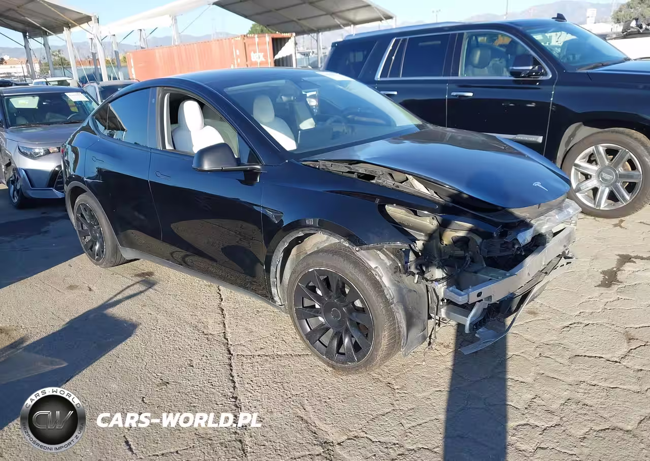 2021 Tesla Model Y Long Range Dual Motor All-Wheel Drive