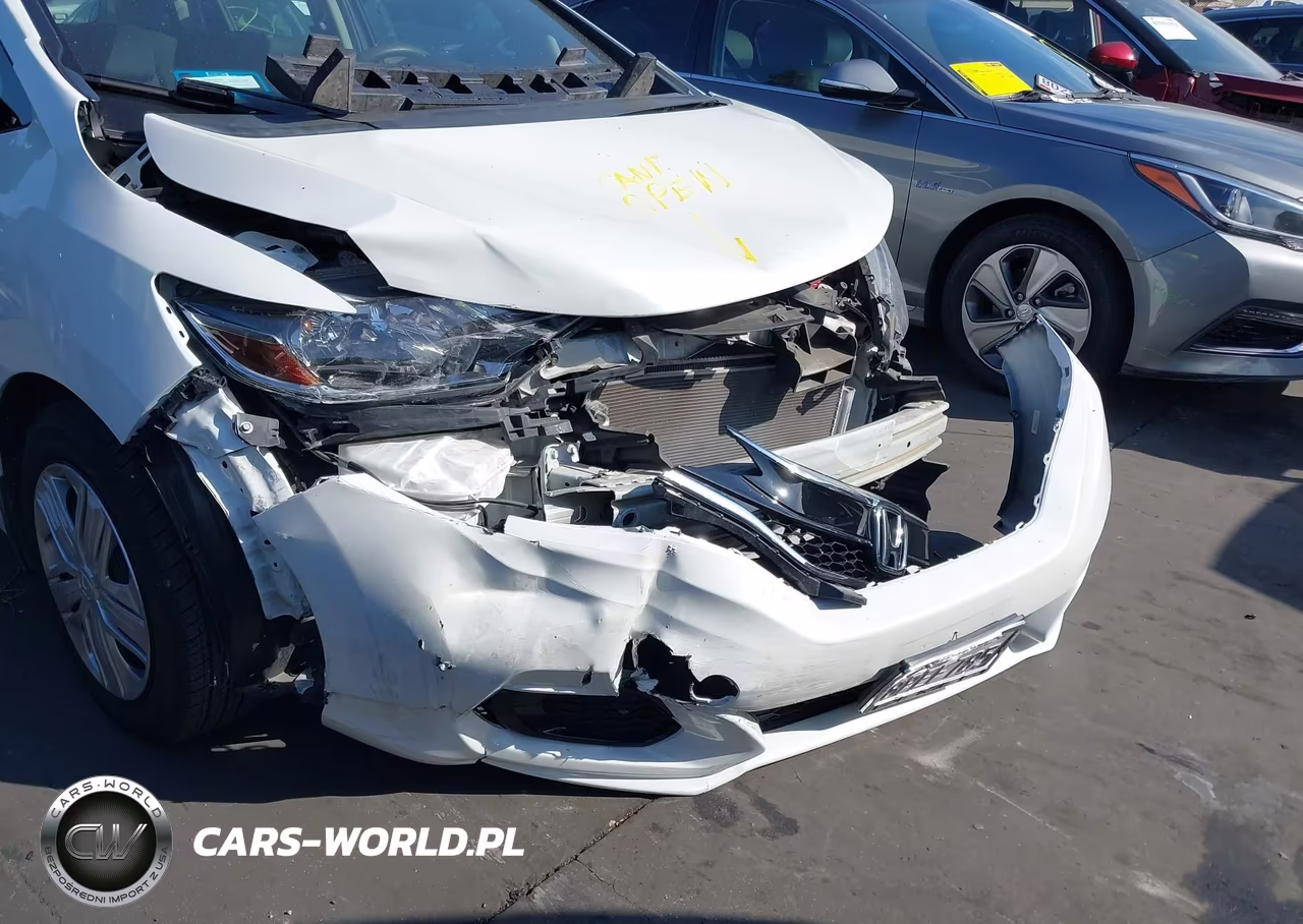 2019 Honda Fit Lx VIN:3HGGK5H41KM738887 - 6