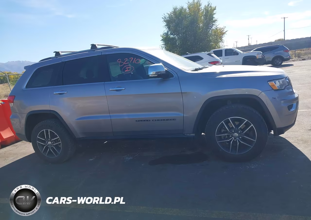 2018 Jeep Grand Cherokee Limited 4X4 VIN:1C4RJFBG1JC121251 - 13
