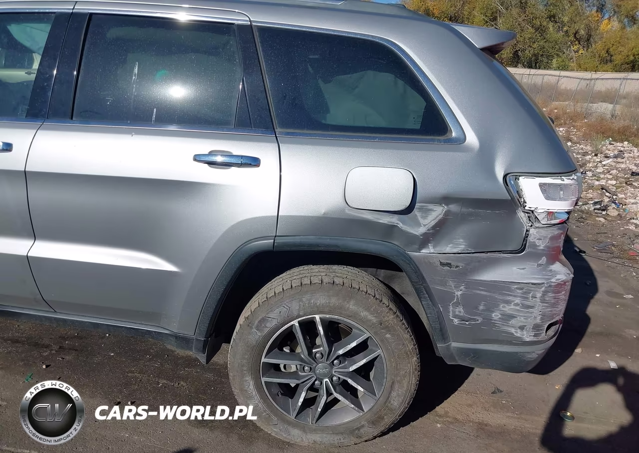 2018 Jeep Grand Cherokee Limited 4X4 VIN:1C4RJFBG1JC121251 - 17