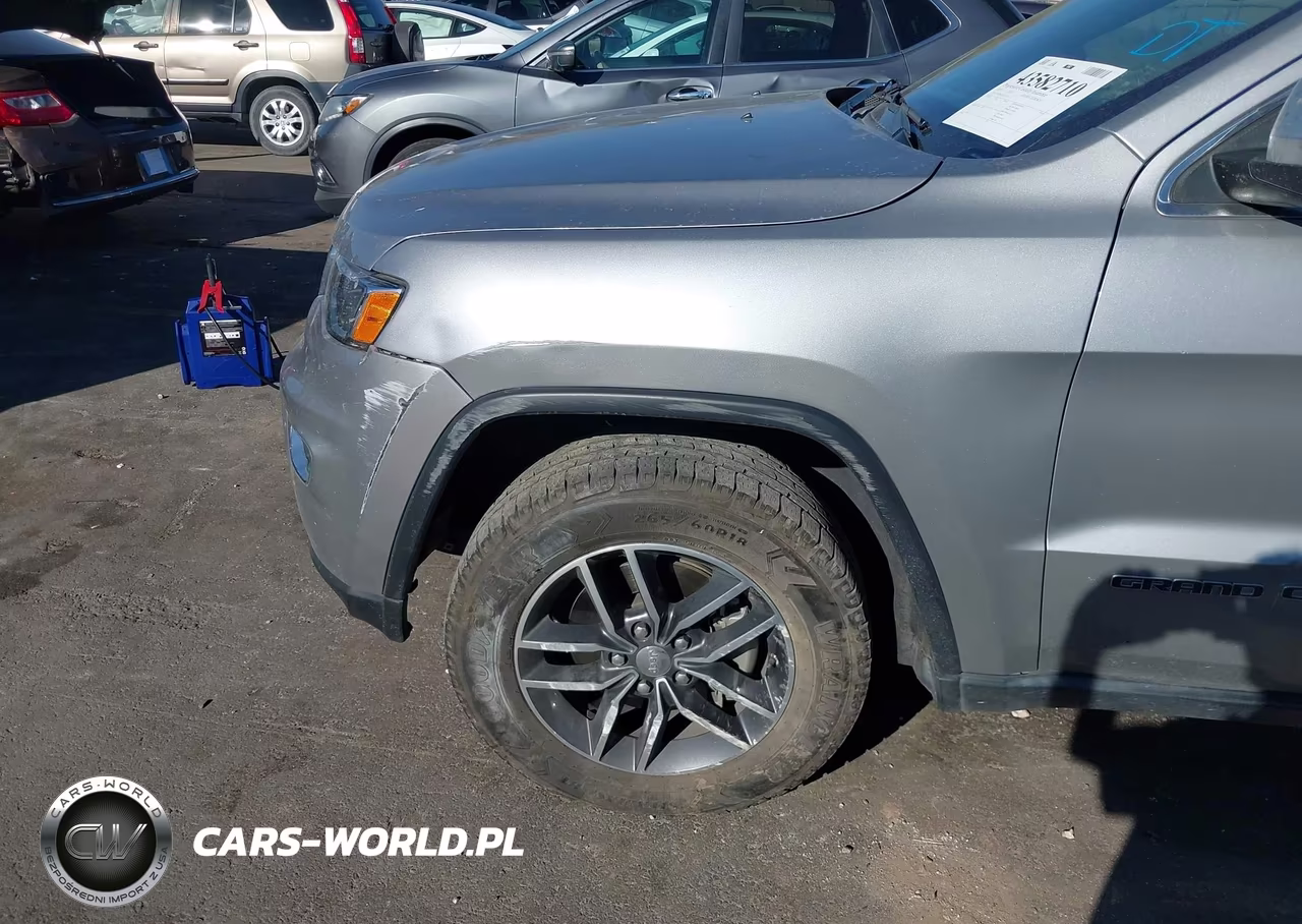 2018 Jeep Grand Cherokee Limited 4X4 VIN:1C4RJFBG1JC121251 - 19