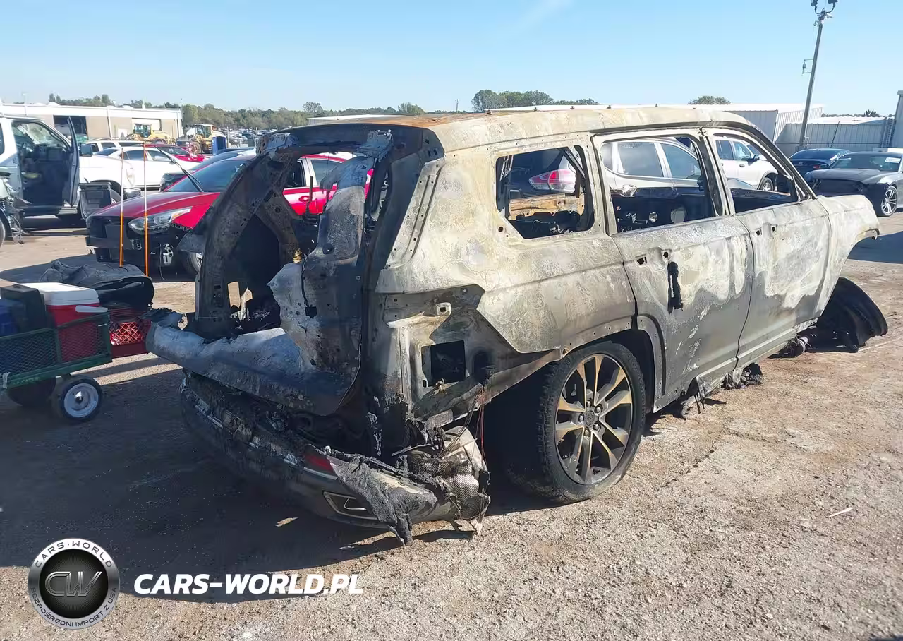 2023 Jeep Grand Cherokee L Overland 4X4 VIN:1C4RJKDG1P8104953 - 4