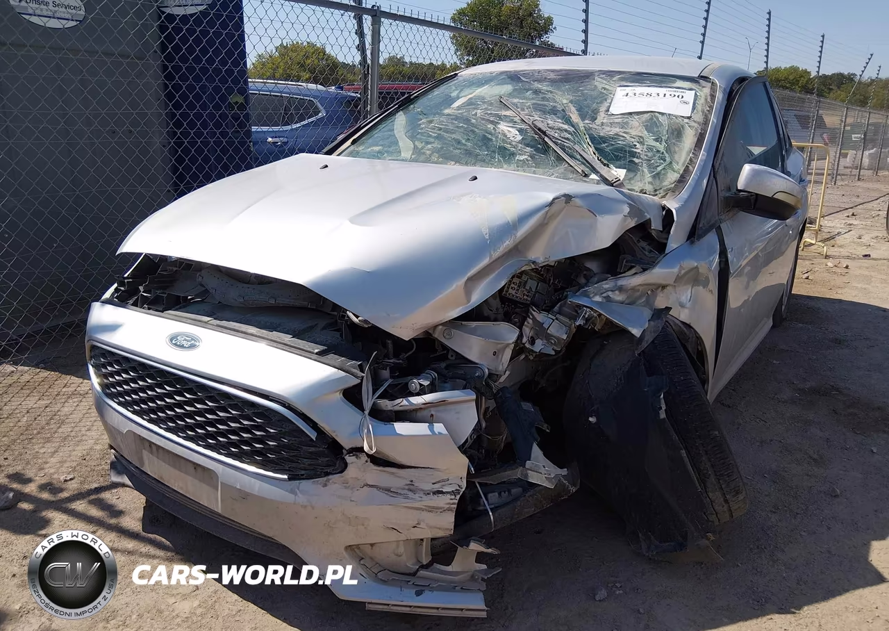2016 Ford Focus Se VIN:1FADP3F22GL365575 - 14