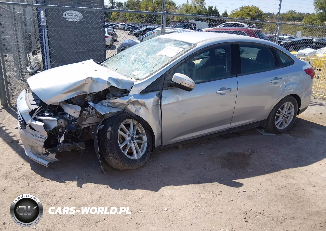 2016 Ford Focus Se VIN:1FADP3F22GL365575 - 2