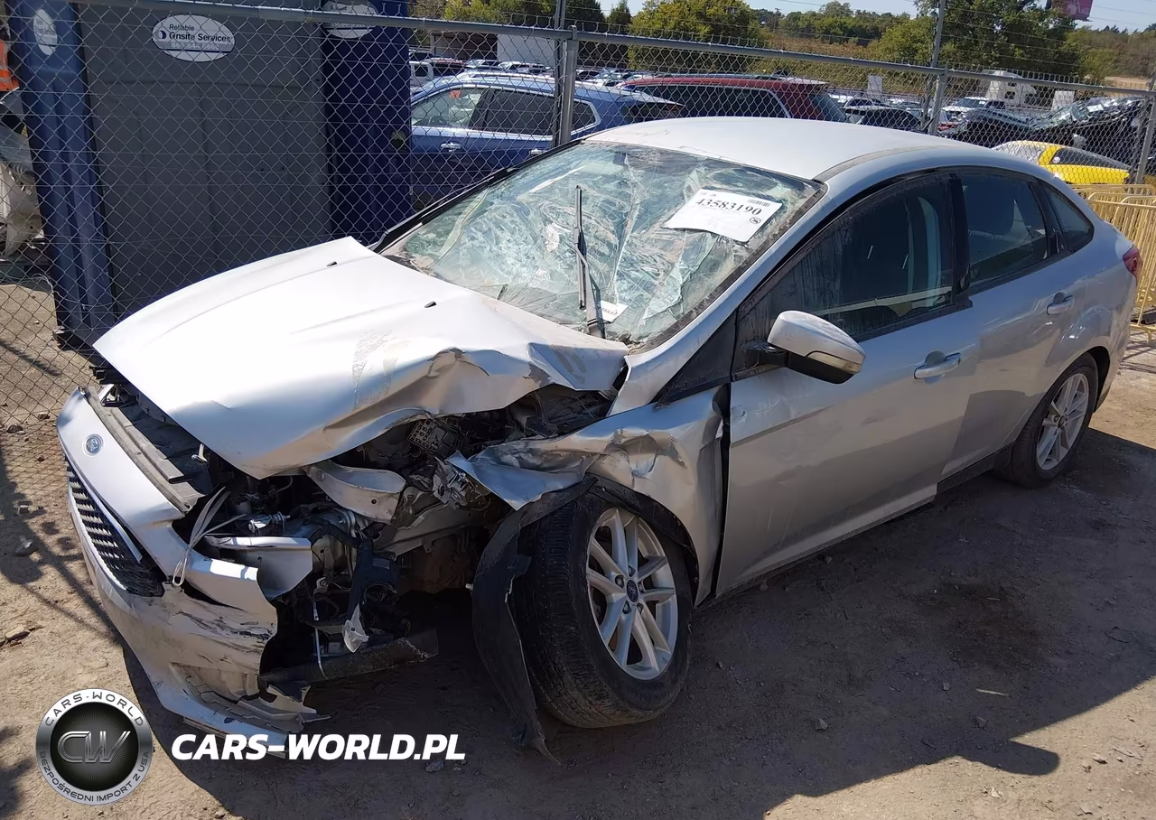 2016 Ford Focus Se VIN:1FADP3F22GL365575 - 6