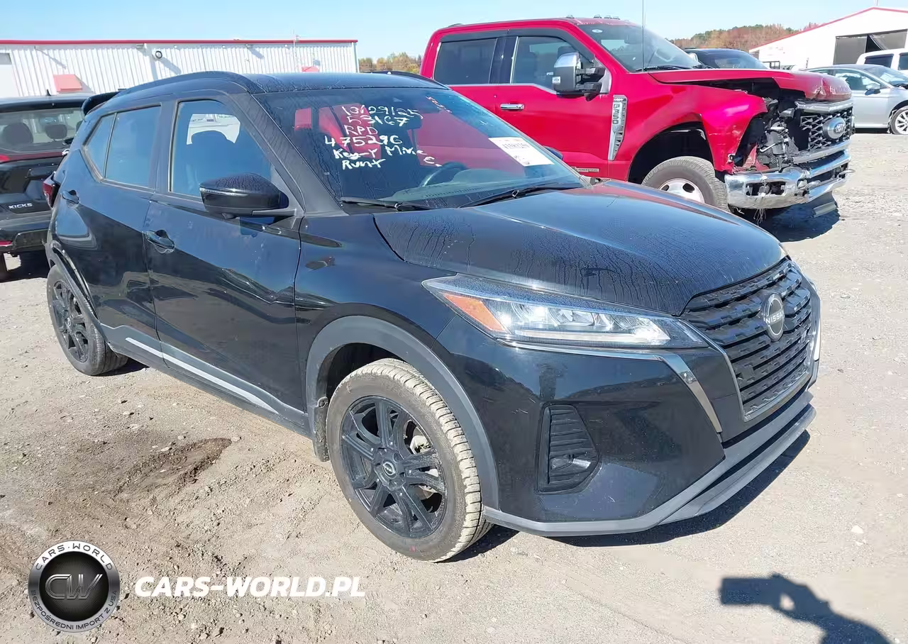 2022 Nissan Kicks Sr