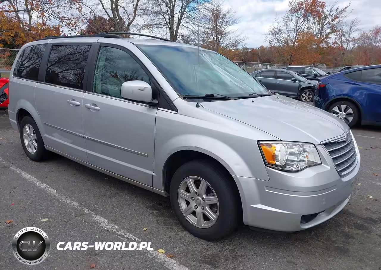 2010 Chrysler Town & Country Touring Plus