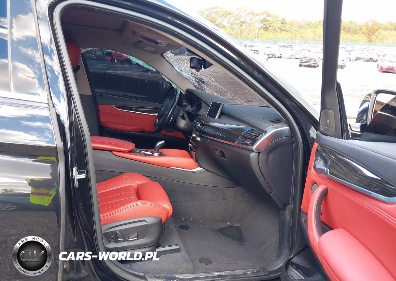 2018 BMW X6 VIN:5UXKU2C52J0X50337 - 5