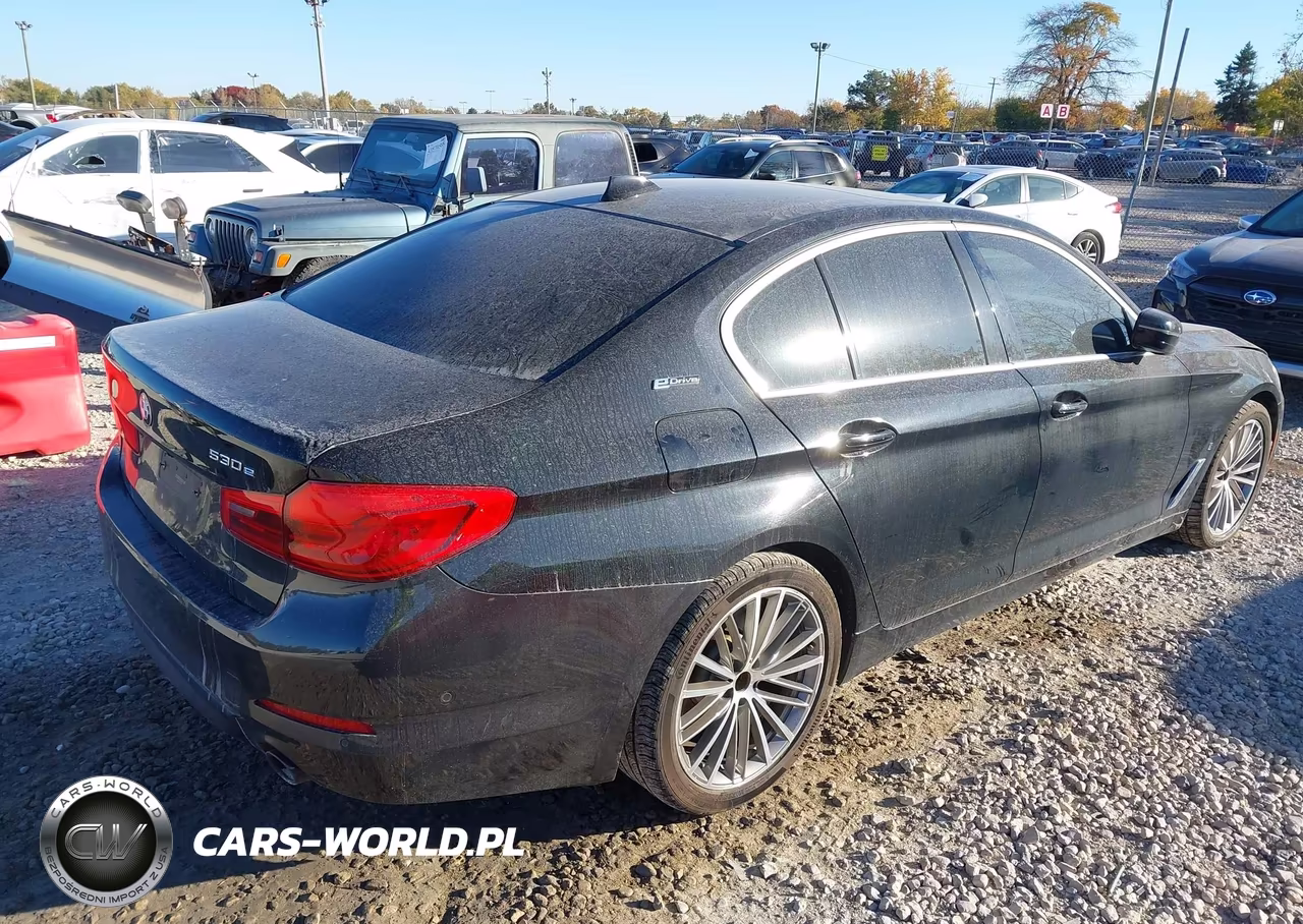 2018 BMW 530E xDrive Iperformance VIN:WBAJB1C59JG624221 - 4