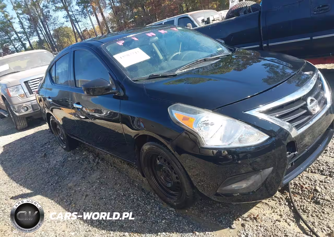 2015 Nissan Versa 1.6 Sv