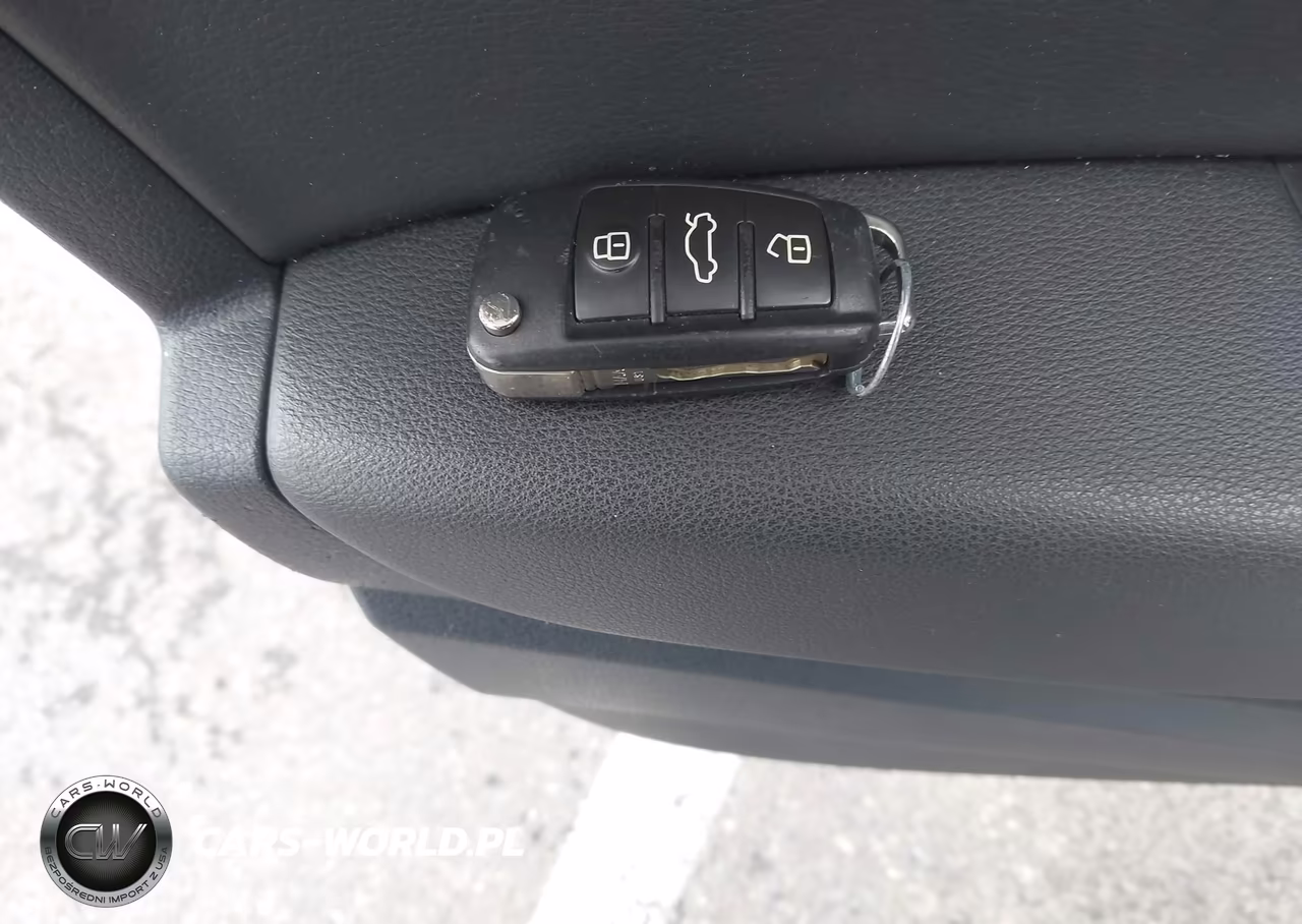 2017 Audi S3 2.0T Premium Plus VIN:WAUB1GFF5H1071854 - 11