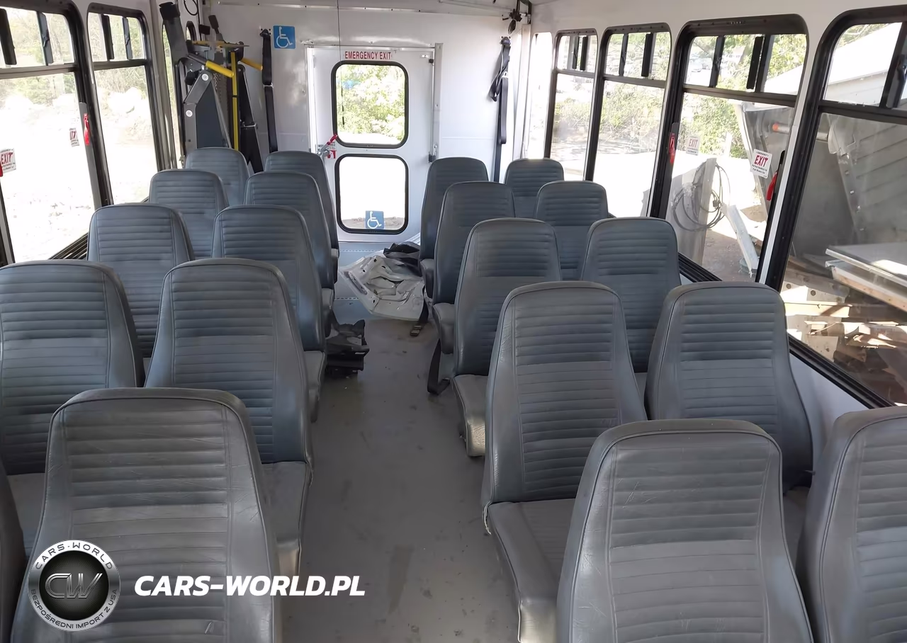 2025 Ford E-450 Cutaway VIN:1FDFE4FN3SDD38571 - 6