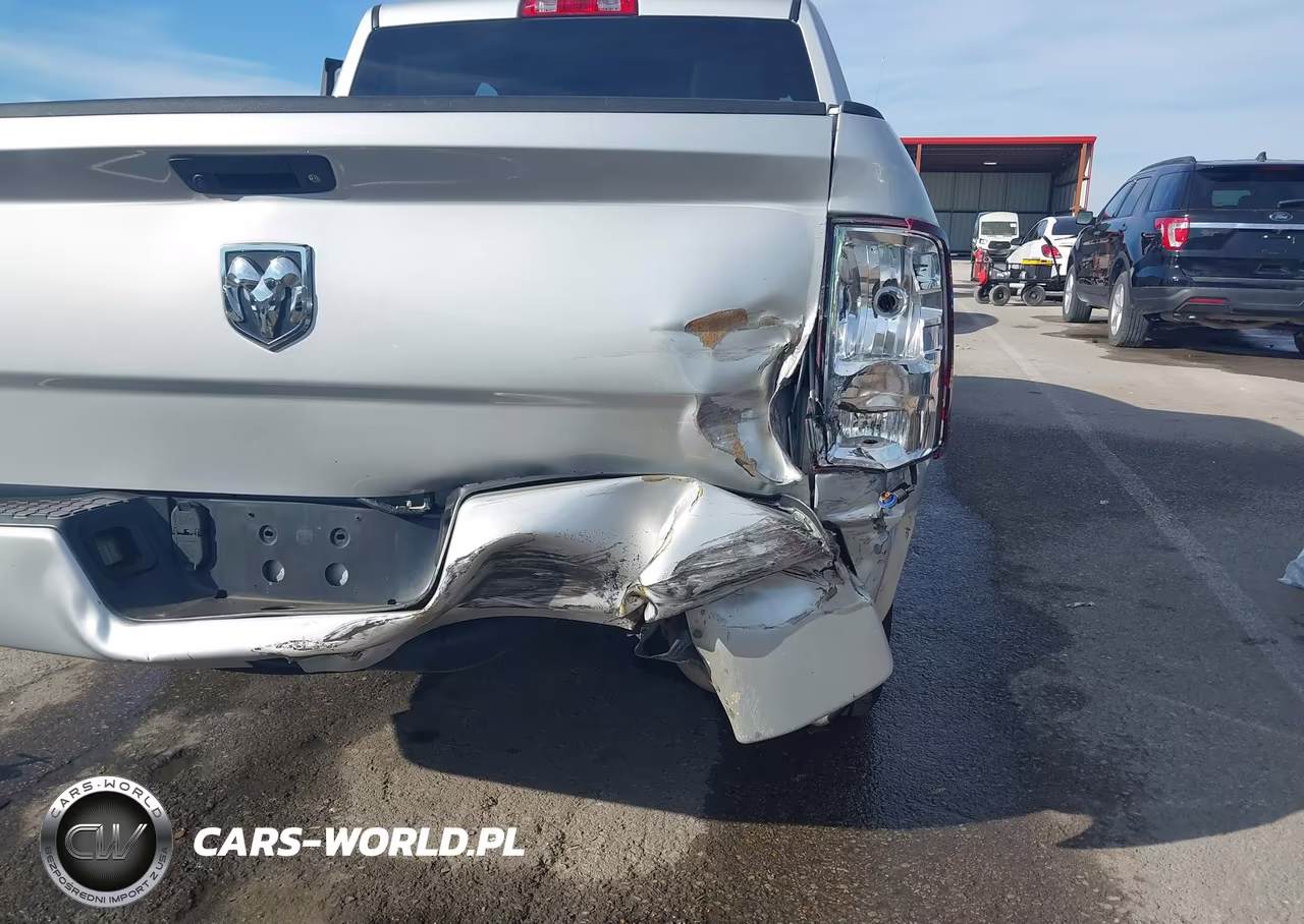 2019 Ram 1500 Classic Express 4X2 5'7 Box VIN:1C6RR6KG1KS521804 - 6