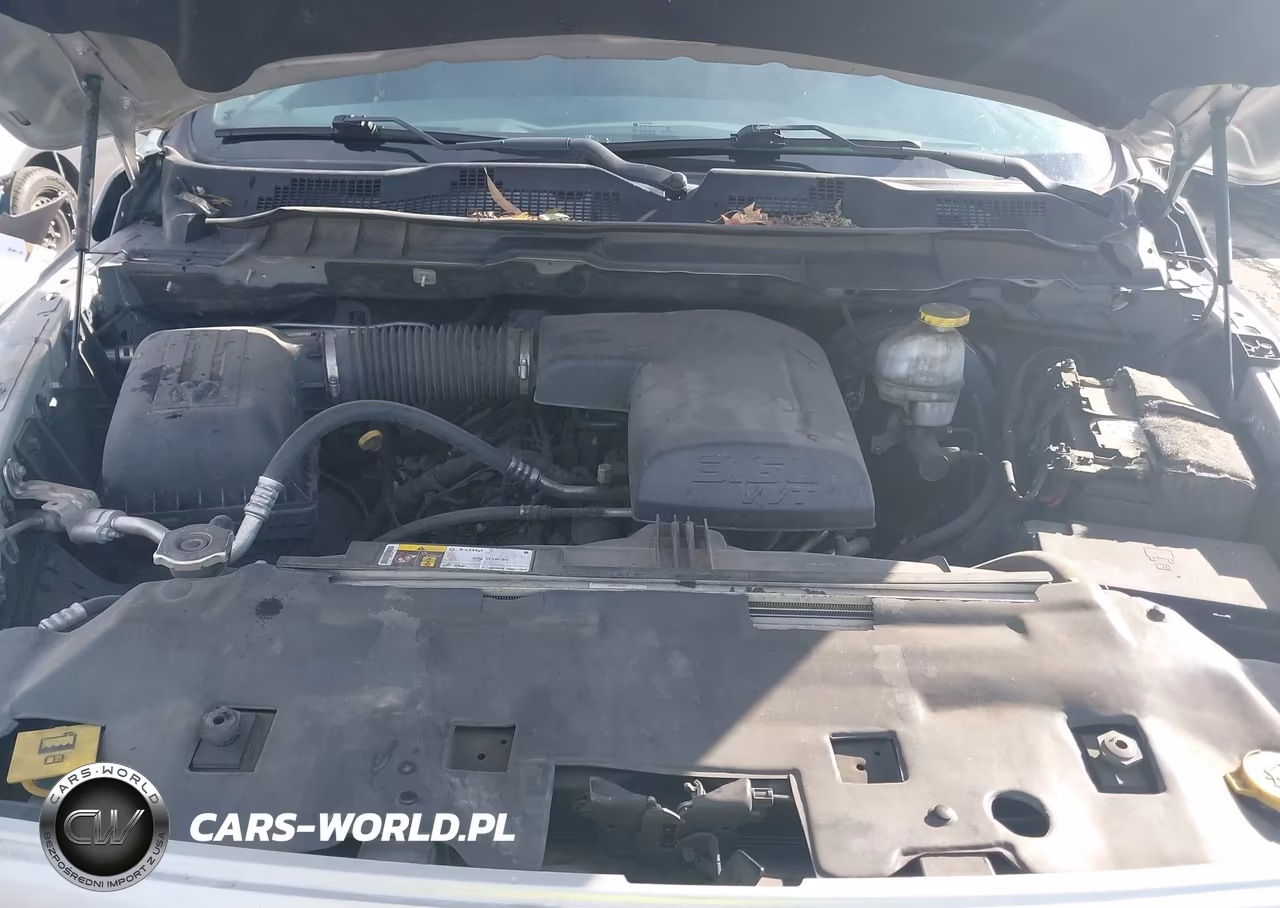 2019 Ram 1500 Classic Express 4X2 5'7 Box VIN:1C6RR6KG1KS521804 - 9