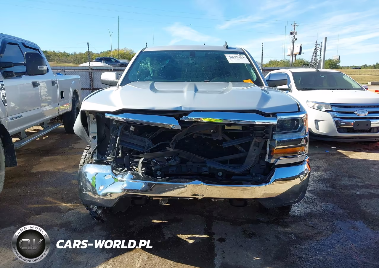 2018 Chevrolet Silverado 1500 1Lt VIN:1GCRCREC3JZ198818 - 13
