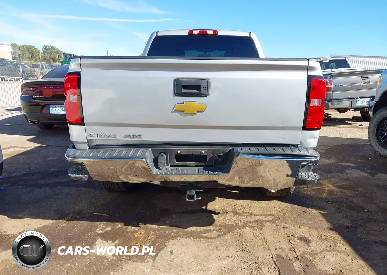 2018 Chevrolet Silverado 1500 1Lt VIN:1GCRCREC3JZ198818 - 17