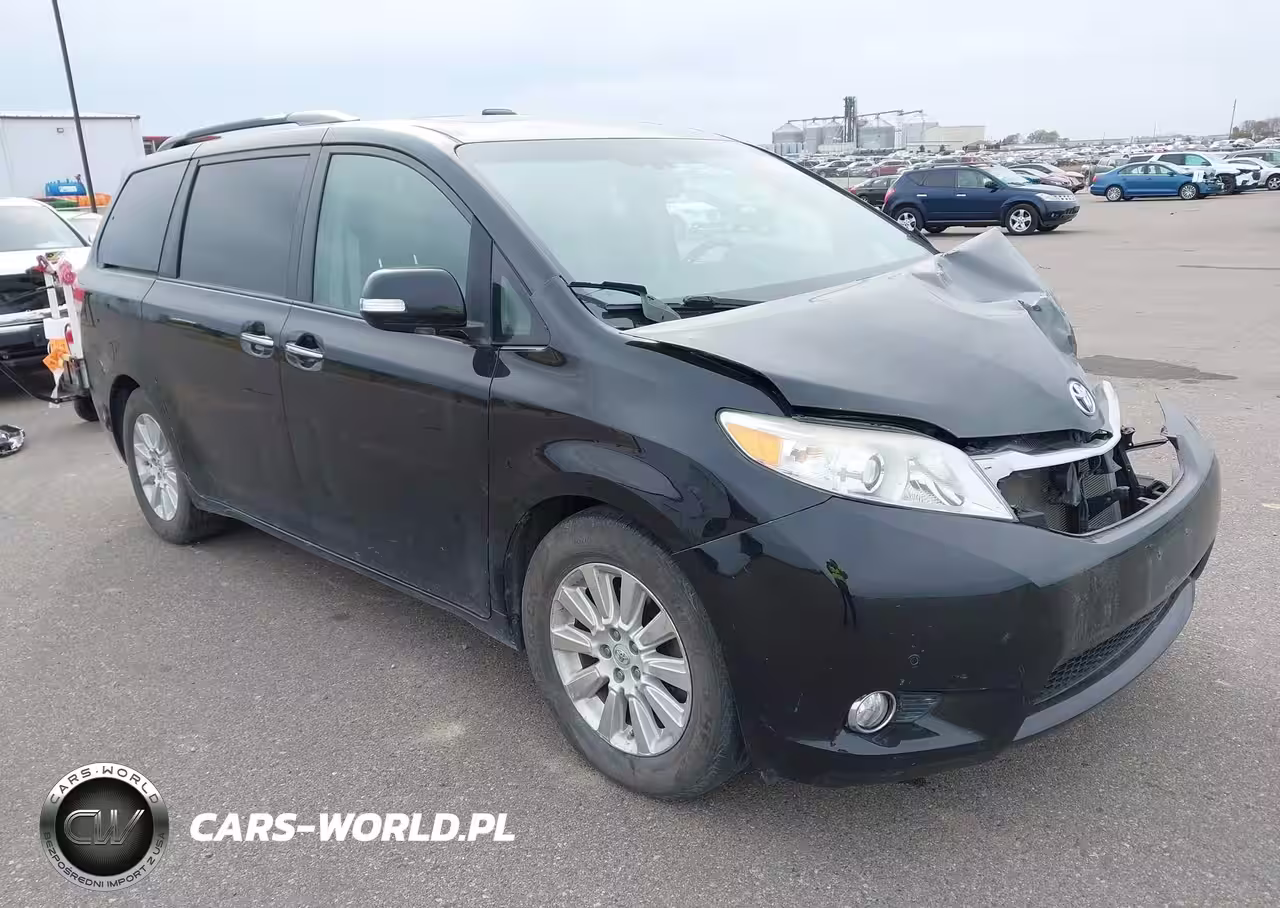 2013 Toyota Sienna Limited 7 Passenger